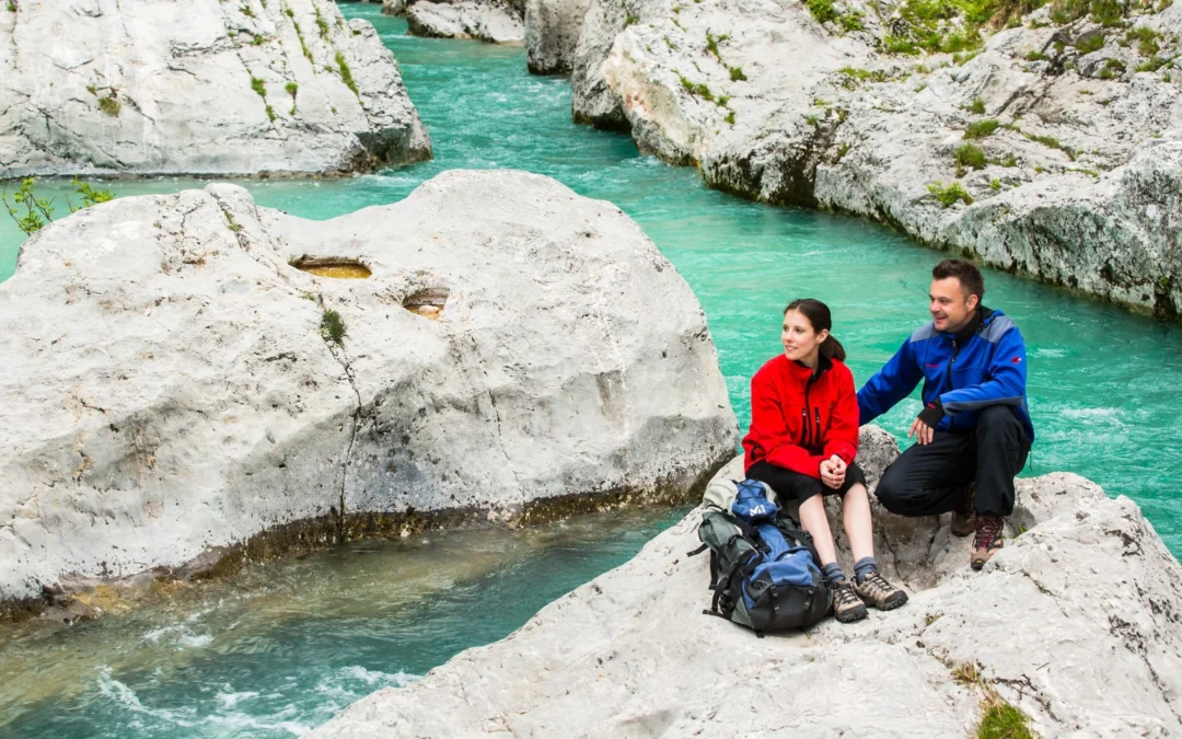 Potovanje z Bleda skozi divjo lepoto doline Soče – brez avta!